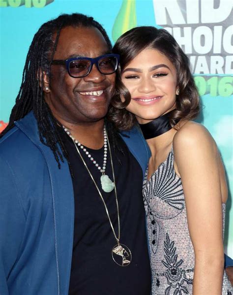 frere et soeur de zendaya|Les parents de Zendaya (Kazembe Ajamu Coleman), soeurs,。